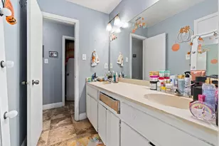 8203 Colony Loop Dr, Austin, TX 78724 - Photo 6