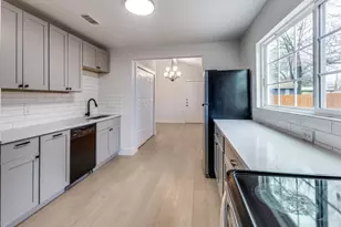 1108 Vasquez St, Austin, TX 78741 - Photo 16