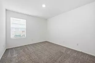 388 Barcelona, Kyle, TX 78640 - Photo 20