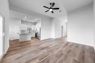 309 Lt John Decker Dr, San Marcos, TX 78666 - Photo 4