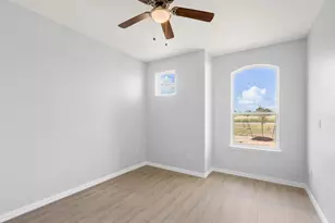 1136 Country Road 484 Rd, Elgin, TX 78621 - Photo 24
