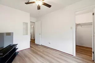 501 Meadow Dr, Rockdale, TX 76567 - Photo 10