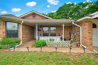 501 Meadow Drive, Rockdale, TX 76567 - Photo 2