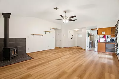 501 Meadow Drive, Rockdale, TX 76567 - Photo 6