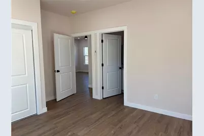 211 Big Bow, Smithville, TX 78957 - Photo 6