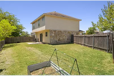 704 Honeysuckle Drive, Leander, TX 78641 - Photo 4