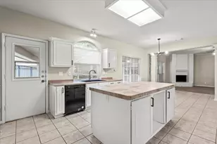 5916 Rickerhill Ln, Austin, TX 78739 - Photo 16
