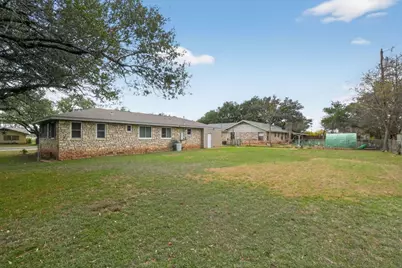 105 Shannon Lane, Georgetown, TX 78628 - Photo 14