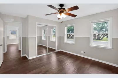 105 Shannon Lane, Georgetown, TX 78628 - Photo 10