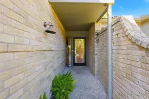 48 Woodstone Square, Austin, TX 78703 - Photo 4