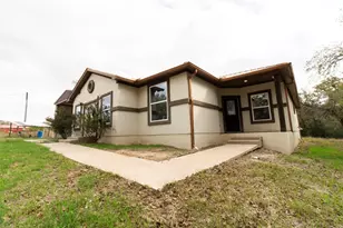 1261 FM 20, Cedar Creek, TX 78612 - Photo 4