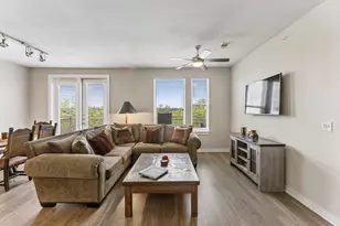 1900 Barton Springs Rd, Austin, TX 78704 - Photo 16