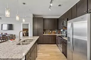 1900 Barton Springs Rd, Austin, TX 78704 - Photo 4