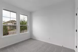 410 Raleigh Dr, Georgetown, TX 78633 - Photo 4