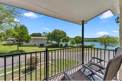 319 Meadowlakes Drive, Marble Falls, TX 78654 - Photo 6