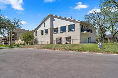 319 Meadowlakes Drive, Marble Falls, TX 78654 - Photo 22