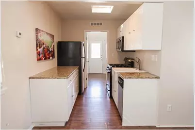 1106 W 22nd Street #9, Austin, TX 78705 - Photo 6