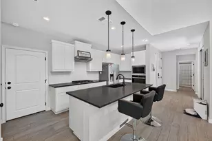 9105 Hamadryas Dr, Austin, TX 78744 - Photo 4