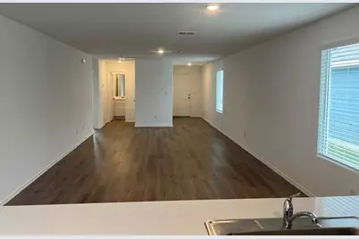 2215 Cyclone Drive, Lockhart, TX 78644 - Photo 4
