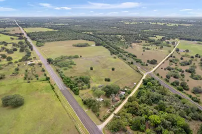10843 US Highway 90 W, Harwood, TX 78632 - Photo 24