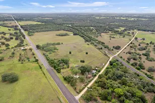 10843 US Hwy 90 W, Harwood, TX 78632 - Photo 24