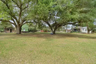 10843 US Hwy 90 W, Harwood, TX 78632 - Photo 22