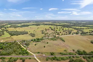 10843 US Hwy 90 W, Harwood, TX 78632 - Photo 30