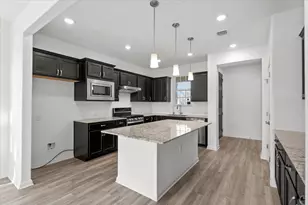 813 Saratoga Ln, Georgetown, TX 78633 - Photo 8