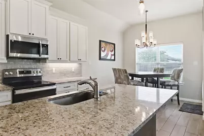 521 Seabiscuit Drive, Jarrell, TX 76537 - Photo 6