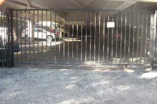 704 W 21st St, Austin, TX 78705 - Photo 28