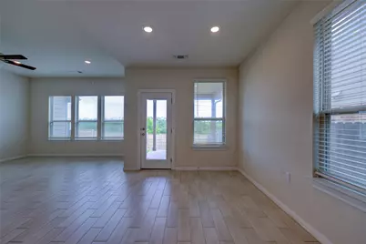 11007 Strawberry Roan Drive, Manor, TX 78653 - Photo 8
