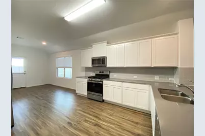 320 Majestic Cedar Court, Liberty Hill, TX 78642 - Photo 10