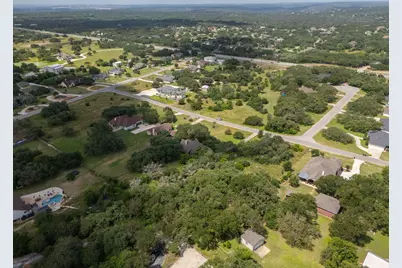 411 Brookhollow, New Braunfels, TX 78132 - Photo 8