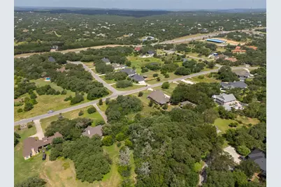 411 Brookhollow, New Braunfels, TX 78132 - Photo 6