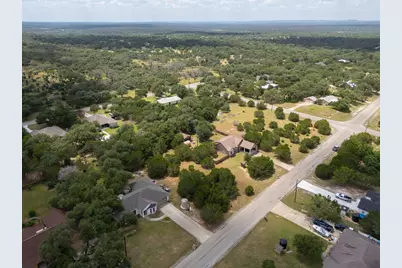 411 Brookhollow, New Braunfels, TX 78132 - Photo 10