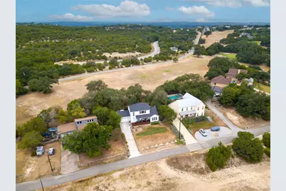 1100 Salen Cove, Spicewood, TX 78669 - Photo 2