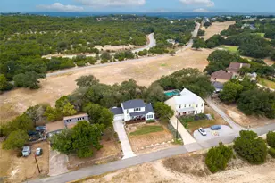 1100 Salen Cove, Spicewood, TX 78669 - Photo 2