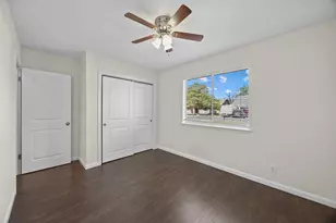 13310 Wisterwood St, Austin, TX 78729 - Photo 20