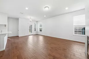 225 Danablu Dr, Hutto, TX 78634 - Photo 10