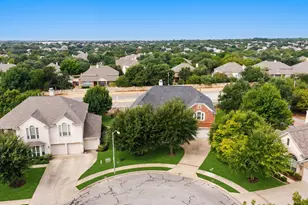 2704 Covington Pl, Round Rock, TX 78681 - Photo 2