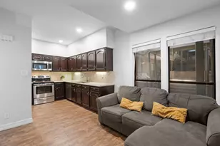 1910 Robbins Pl, Austin, TX 78705 - Photo 8