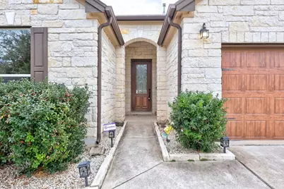 136 Vickers Street, Georgetown, TX 78628 - Photo 4
