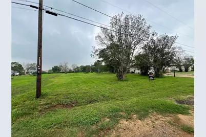 705 E 2nd Avenue, Nixon, TX 78140 - Photo 4