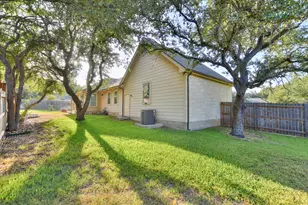 111 Pecos Ct, Georgetown, TX 78628 - Photo 30