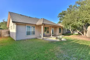 111 Pecos Ct, Georgetown, TX 78628 - Photo 32