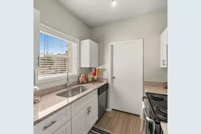 13005 Heinemann Drive #06-604, Austin, TX 78727 - Photo 8