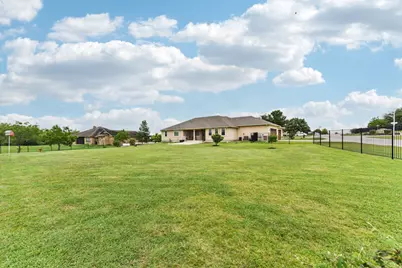 138 Gable Street, Kyle, TX 78640 - Photo 36