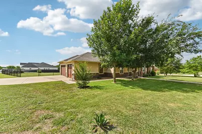 138 Gable Street, Kyle, TX 78640 - Photo 2