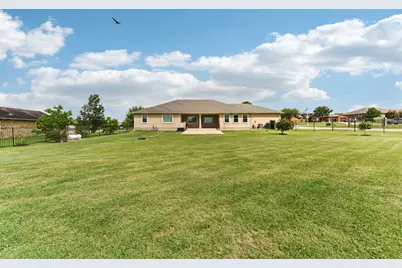 138 Gable Street, Kyle, TX 78640 - Photo 36