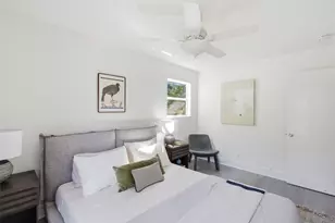 2704 Carnarvon Ln, Austin, TX 78704 - Photo 14